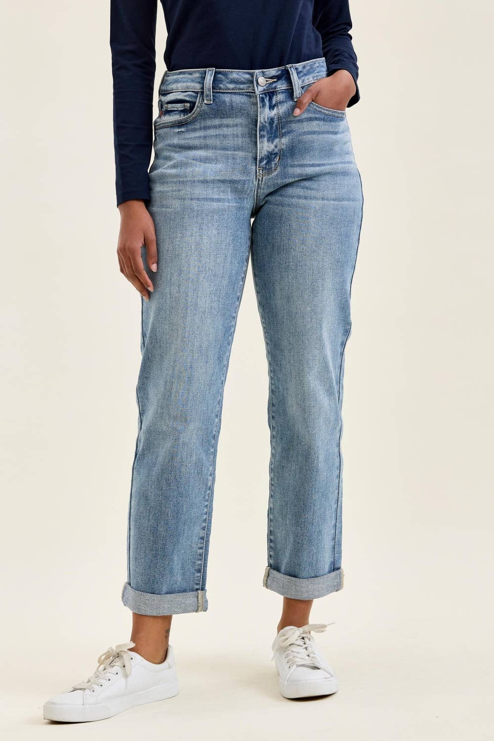 Medium Wash Boyfriend Jeans - Judy Blue