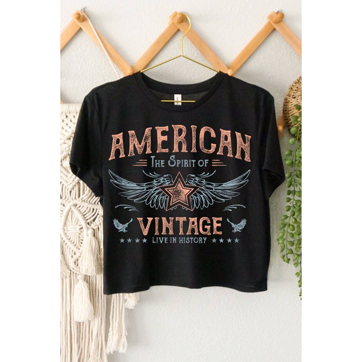 AMERICAN VINTAGE GRAPHIC CROP TOP