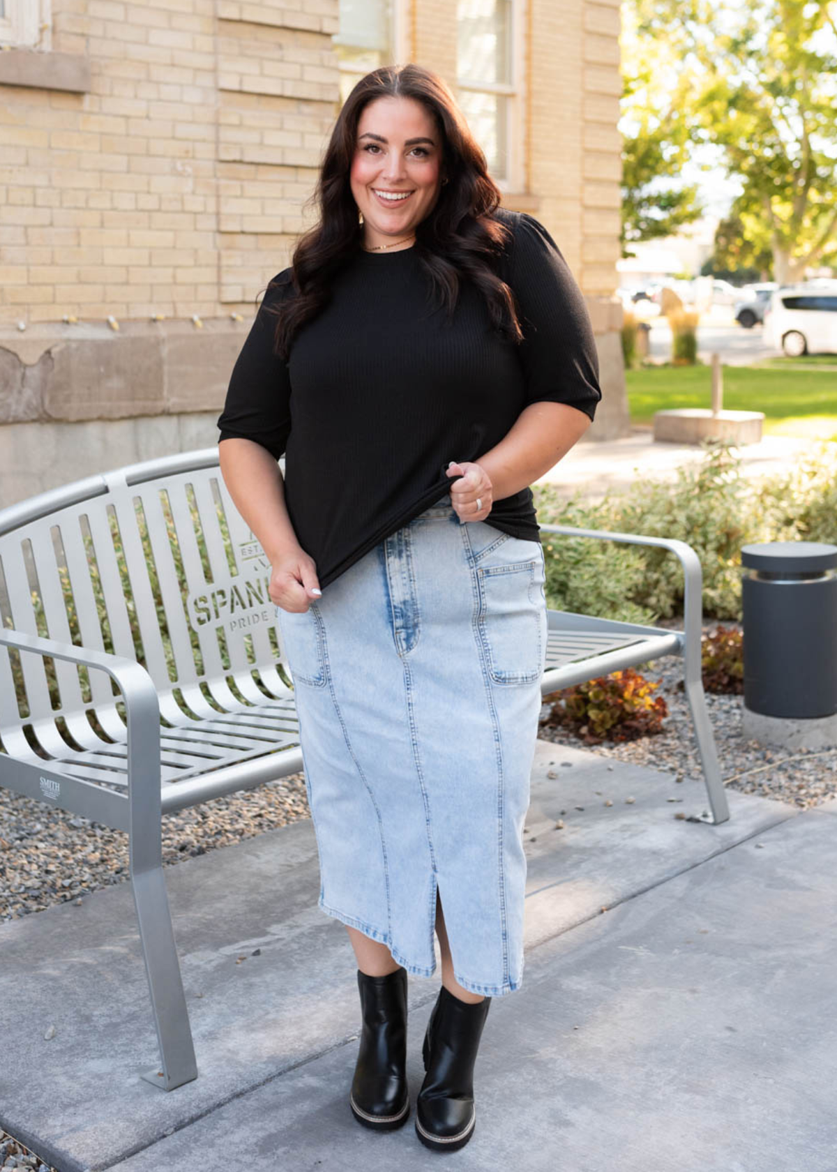 Hailee Basic Black Top