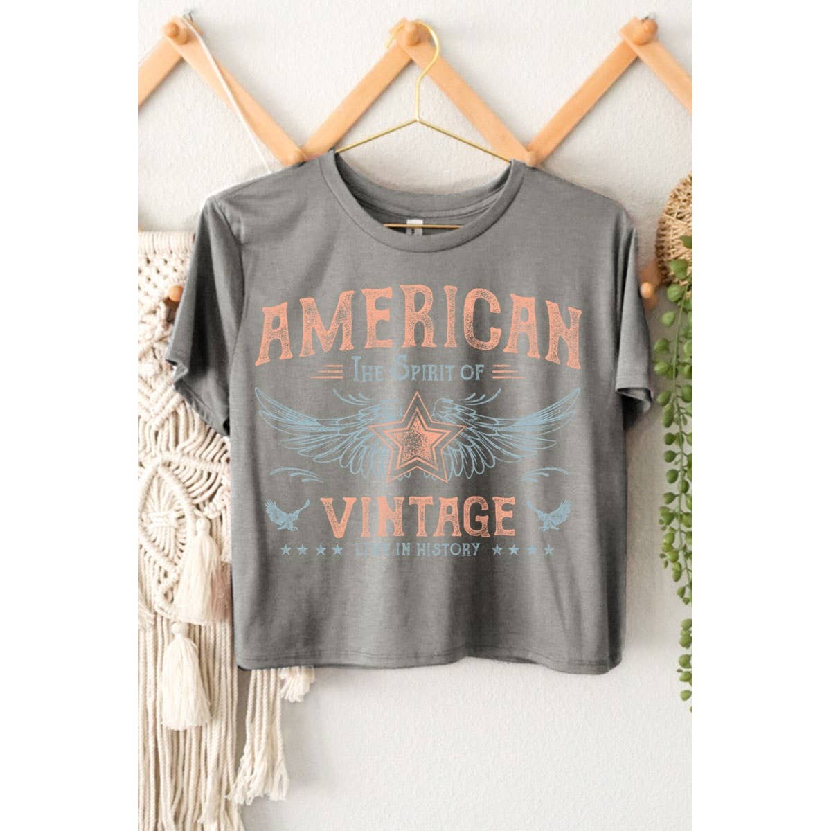 AMERICAN VINTAGE GRAPHIC CROP TOP