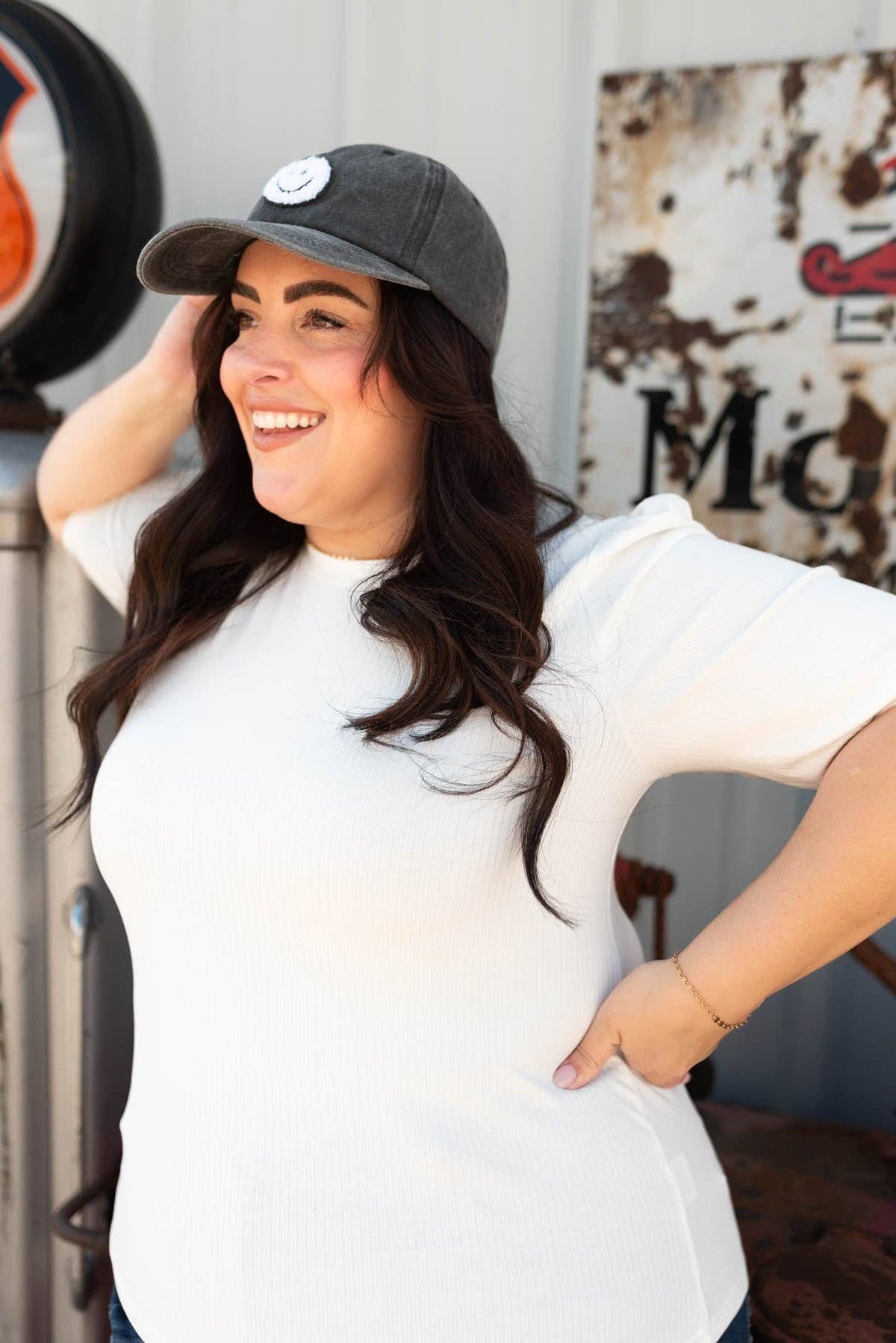 Hailee Basic White Top