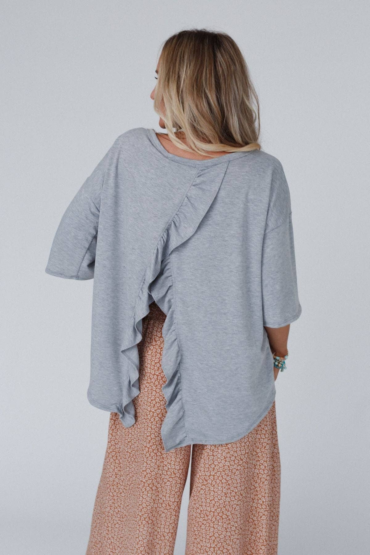 Must Have High Low Tee - Heather Gray