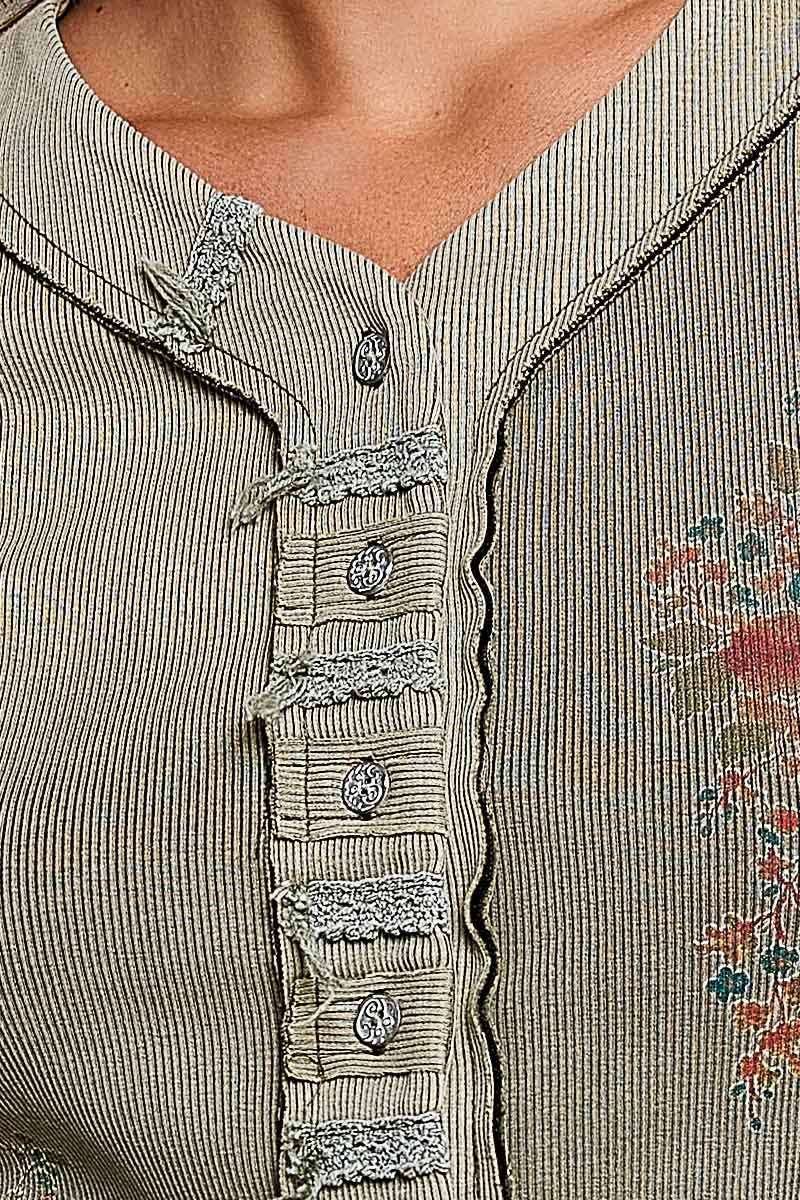 Vintage-Inspired Wash Button-Front Placket Ribbed Knit Top