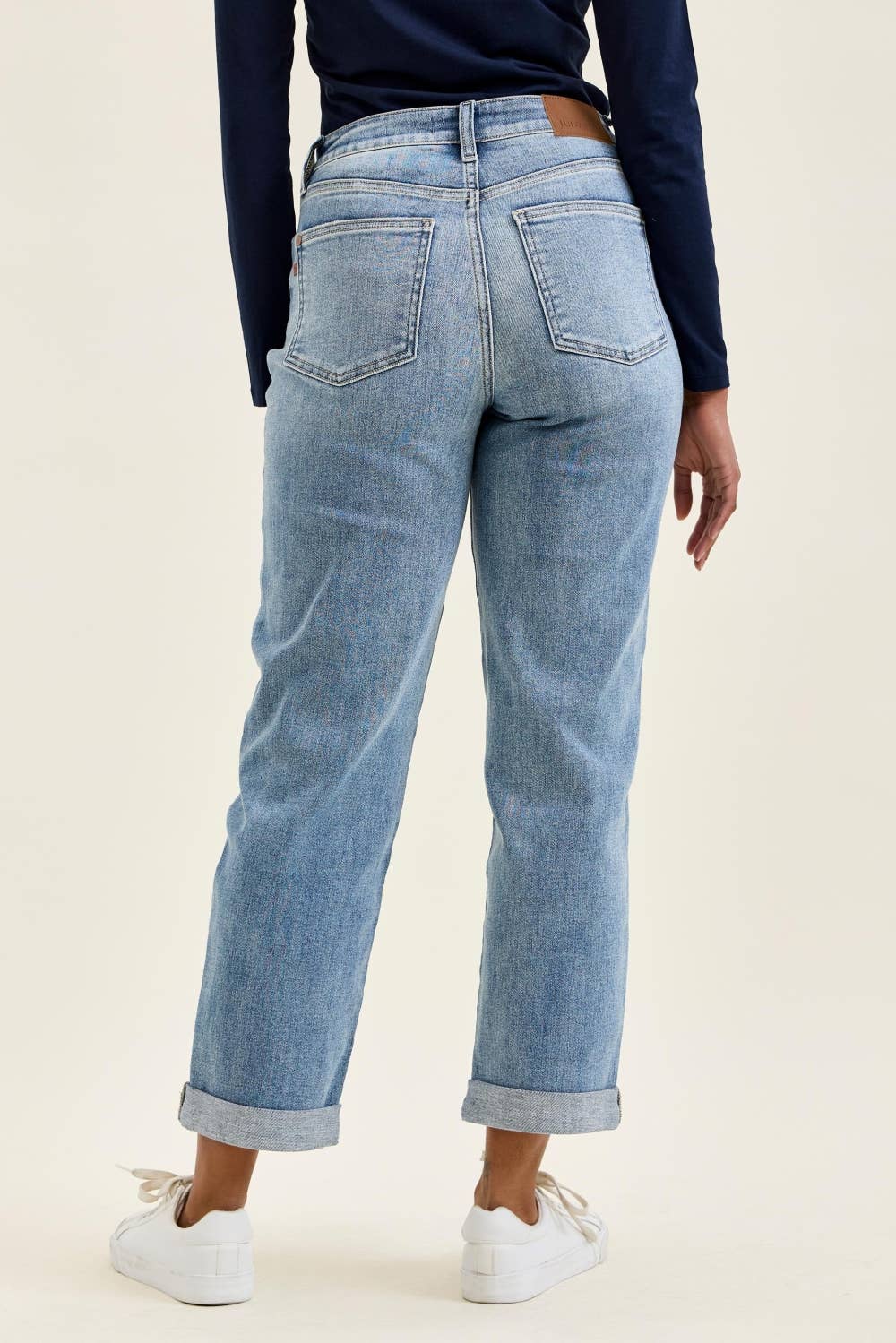 Medium Wash Boyfriend Jeans - Judy Blue