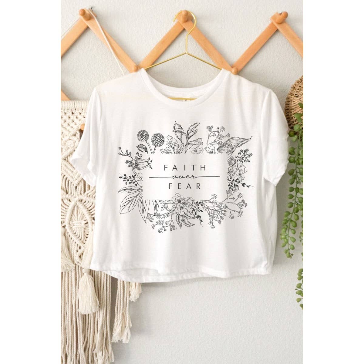 FAITH OVER FEAR GRAPHIC CROP TOP