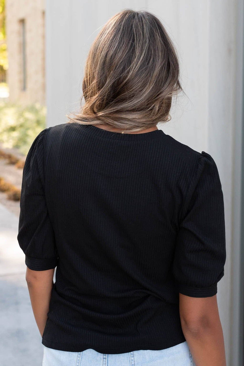 Hailee Basic Black Top
