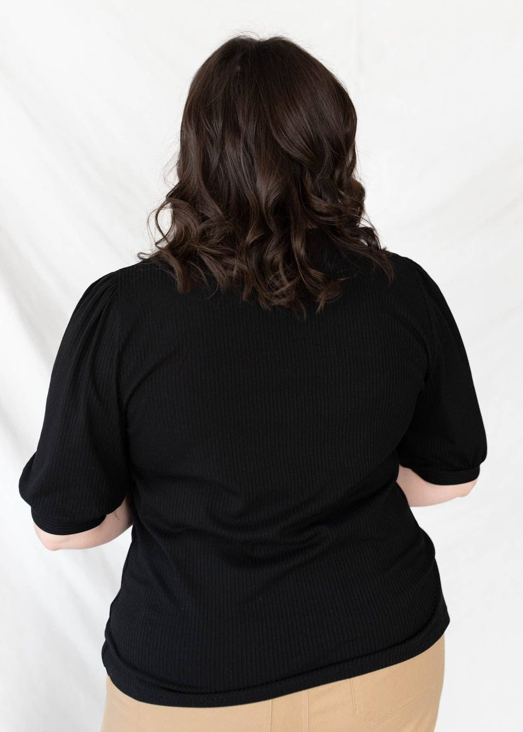 Hailee Basic Black Top